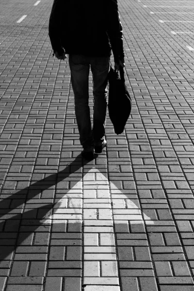 Silhouette Musician Walking Road — Stock Photo, Image