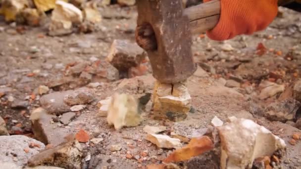 Hammer Hitting Bricks Construction Concept — Stock Video