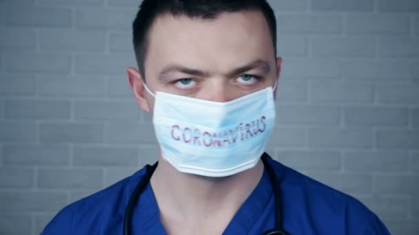 Infirmière Médecin Montre Signe Arrêt Coronavirus Jeune Médecin Uniforme Médical — Video