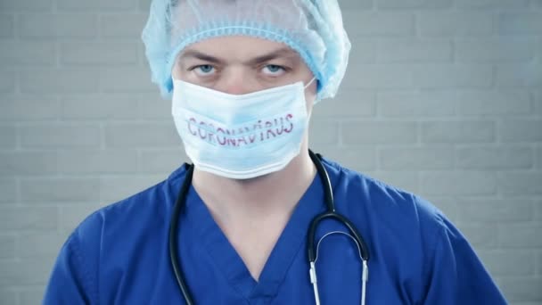 Infirmière Médecin Montre Signe Arrêt Coronavirus Jeune Médecin Uniforme Médical — Video