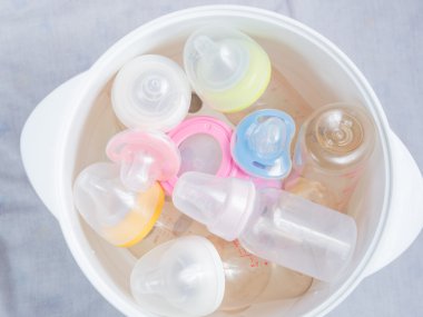 Meme ucu teethers ve süt şişelerini Buhar Sterilizatör ve kurutma makinesi. 