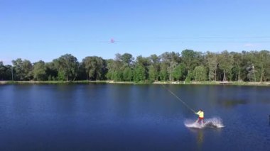 Xpark Kiev hava aşırı wakeboarder