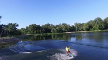 Xpark Kiev hava aşırı wakeboarder