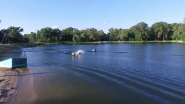 Xpark Kiev hava aşırı wakeboarder