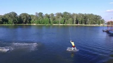 Xpark Kiev hava aşırı wakeboarder