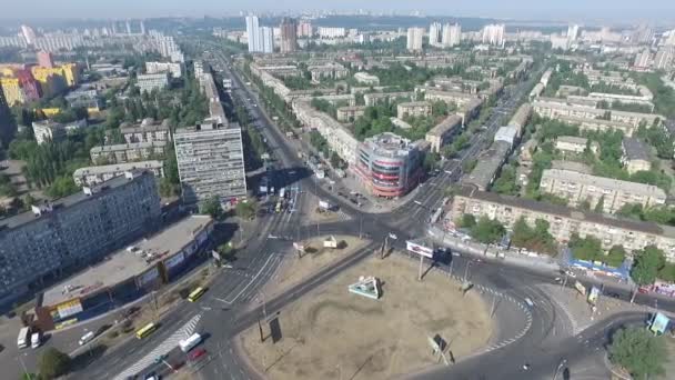 Skrzyżowaniu dróg lotniczych miasta. Kijów Ukraina Leningradska plac — Wideo stockowe