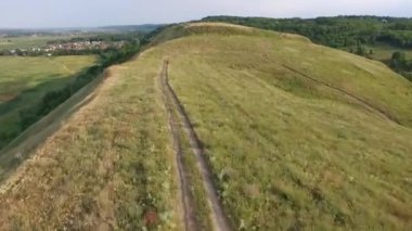 Yazın tepeye yakın hava yolu. Kiev Ukrayna.