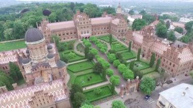 Havadan ateş. Chernivtsi Üniversitesi. Eski Üniversite. Ukrayna En İyi Kale.