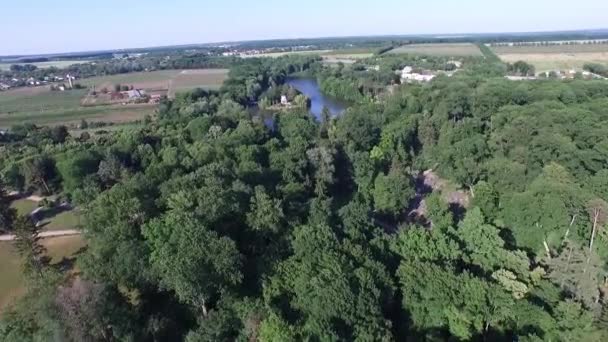 Antennen-Nationalpark mit Seen, Klippen, Inseln. touristisches zentrum der ukrainischen uman — Stockvideo