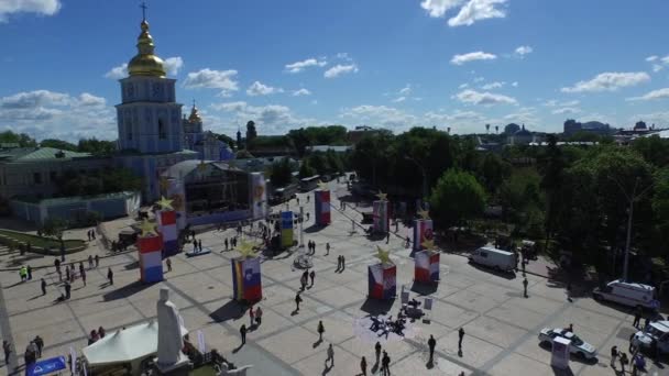Aerial Kyiv St. Michael St. Michael's Cathedral Square. Journée de l'Europe. FreeGen — Video