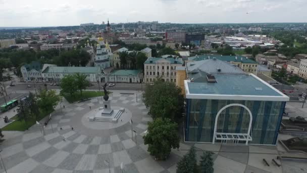 Central Part of Kharkiv city, Ukraine. Central square. Park Gorkogo. — Stock Video