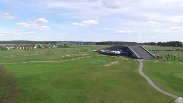 Letecká videa golfového klubu. Golf centrum — Stock video