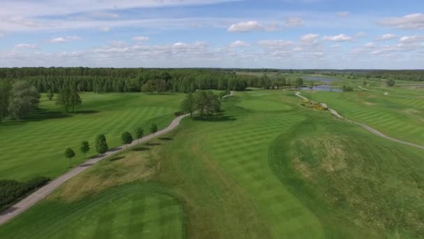 Luftbild-Golfclub-Video. Golfplatz — Stockvideo