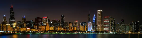 Widokiem na panoramę miasta Chicago, Pora nocna — Zdjęcie stockowe