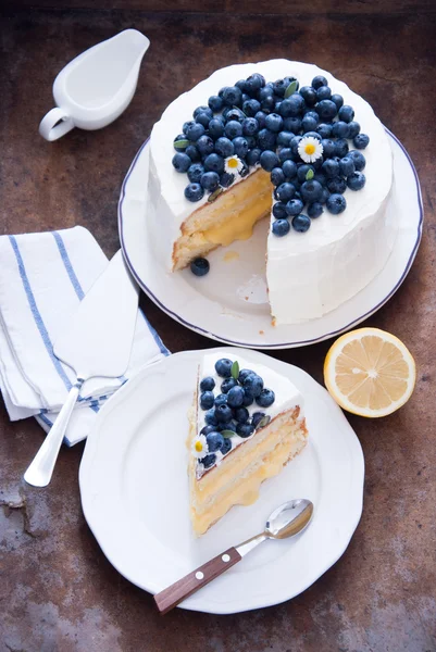 Lemon Blueberry cake — Stock Photo, Image