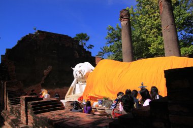 Eski tapınak kalıntıları, Tayland Buda heykelleri