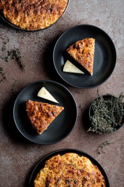 Peynirli lahana turtası