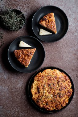 Peynirli lahana turtası