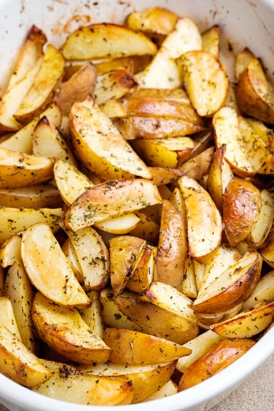 Rustik Bakad Potatis Med Kryddor — Stockfoto