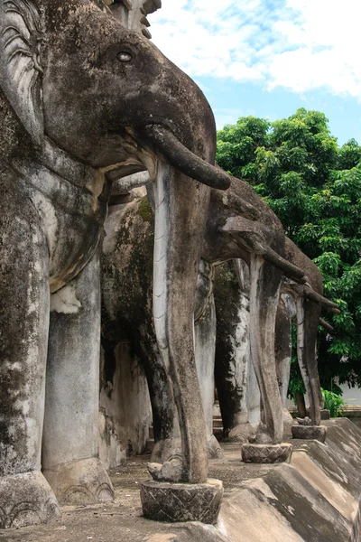 Retrato de estatuas de elefante —  Fotos de Stock
