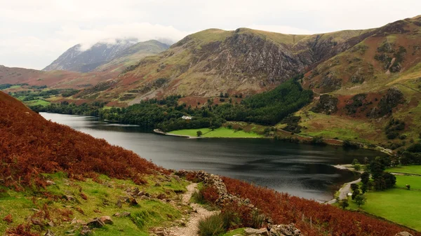 Crummock wody, Buttermere, Pojezierze — Zdjęcie stockowe