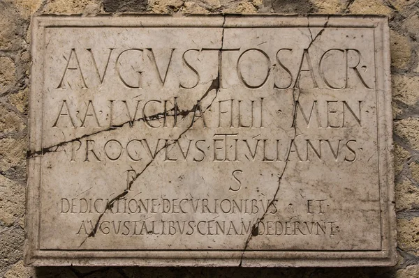 Herculaneum Latince plak