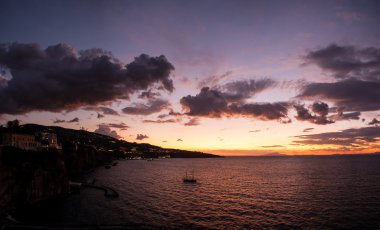 Bay Sorrento günbatımı