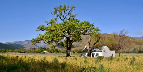 小さな農場の家 — ストック写真
