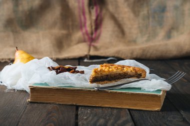 Armut tart vintage tablo