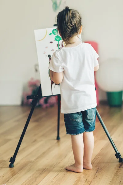 Pintura infantil — Foto de Stock