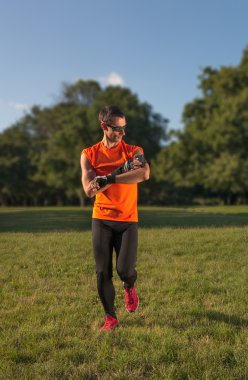 Koşu yolu programlama sporcu