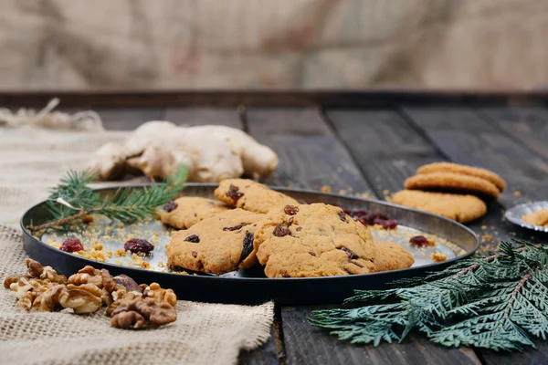 Kekse auf dem Holztisch — Stockfoto