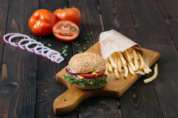 Hamburger di manzo americano con formaggio — Foto Stock