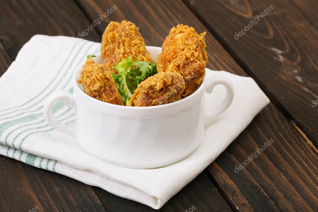 Fried chicken with salad
