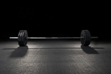 ağırlık antrenmanı ekipmanı .