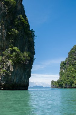 Cliffs Bay adada. ' Phang Nga Körfezi Krabi ve Phuket yakınındaki Adaları. Tayland.