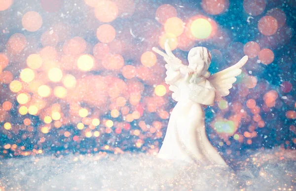 Boże Narodzenie Angel Figurka Rozmycie Christmas Lights — Zdjęcie stockowe