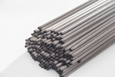 Beyaz masaya kaynak için elektrot