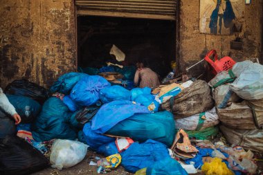 Mısır 'da Çöp ve Kirlilik.