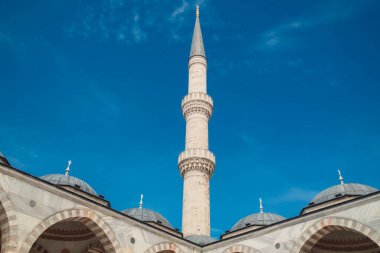 Tarihsel İslami Minare Dış Yüzeyi Yumuşak Sabah Güneşi Altında Banyo.