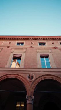 Bologna, İtalya 'nın Geleneksel Konut Binası.