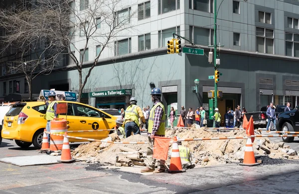 Travailleurs de la construction routière à New York — Photo