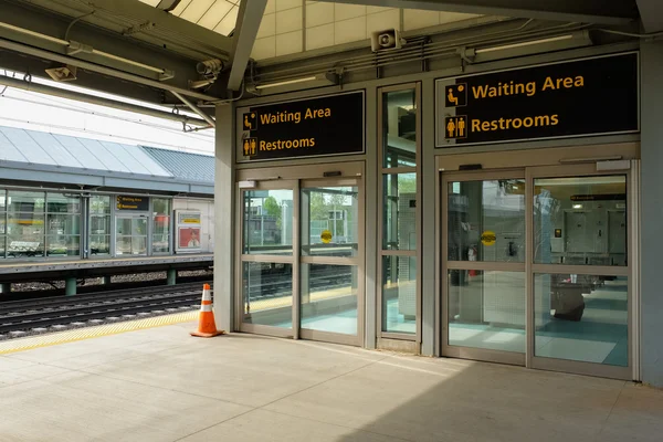 Havaalanı tren istasyonu