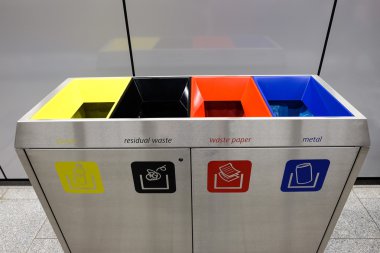 Geri dönüşüm kutusu kapalı