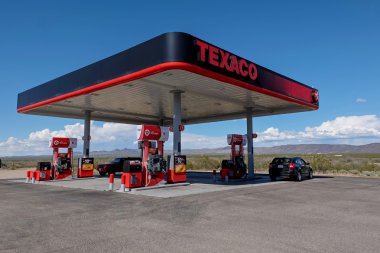 Texaco gas station clipart