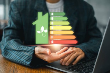 Daha yeşil bir gelecek için sürdürülebilir teknoloji ve çevre dostu çözümler odaklı enerji verimliliğinin gösterimi.