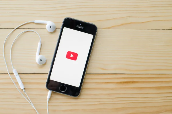 Schermata dell'applicazione YouTube — Foto Stock