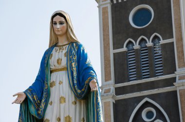 Saint Mary Immaculate Conception Chanthaburi, Tayland katedral heykeli.