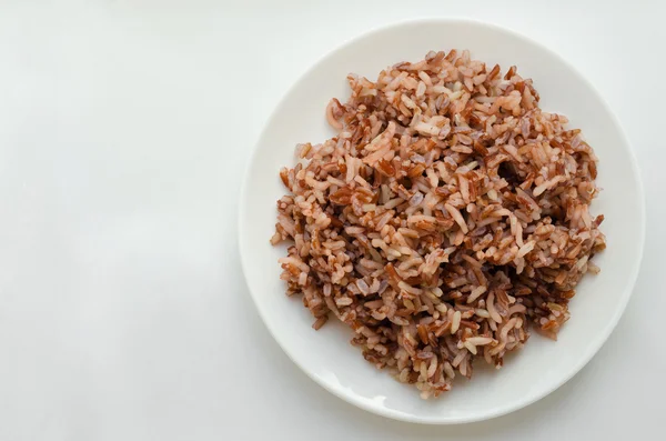 Brown Rice On White Plate. — Stock Photo, Image