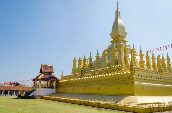 Pha Luang Grande Stupa Único Marco Atraente Cidade Vientiana Laos — Fotografia de Stock